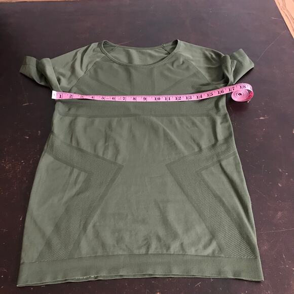 Sweaty Betty Green Athlete Seamless Workout Tee - Size Small - Picture 5 of 7